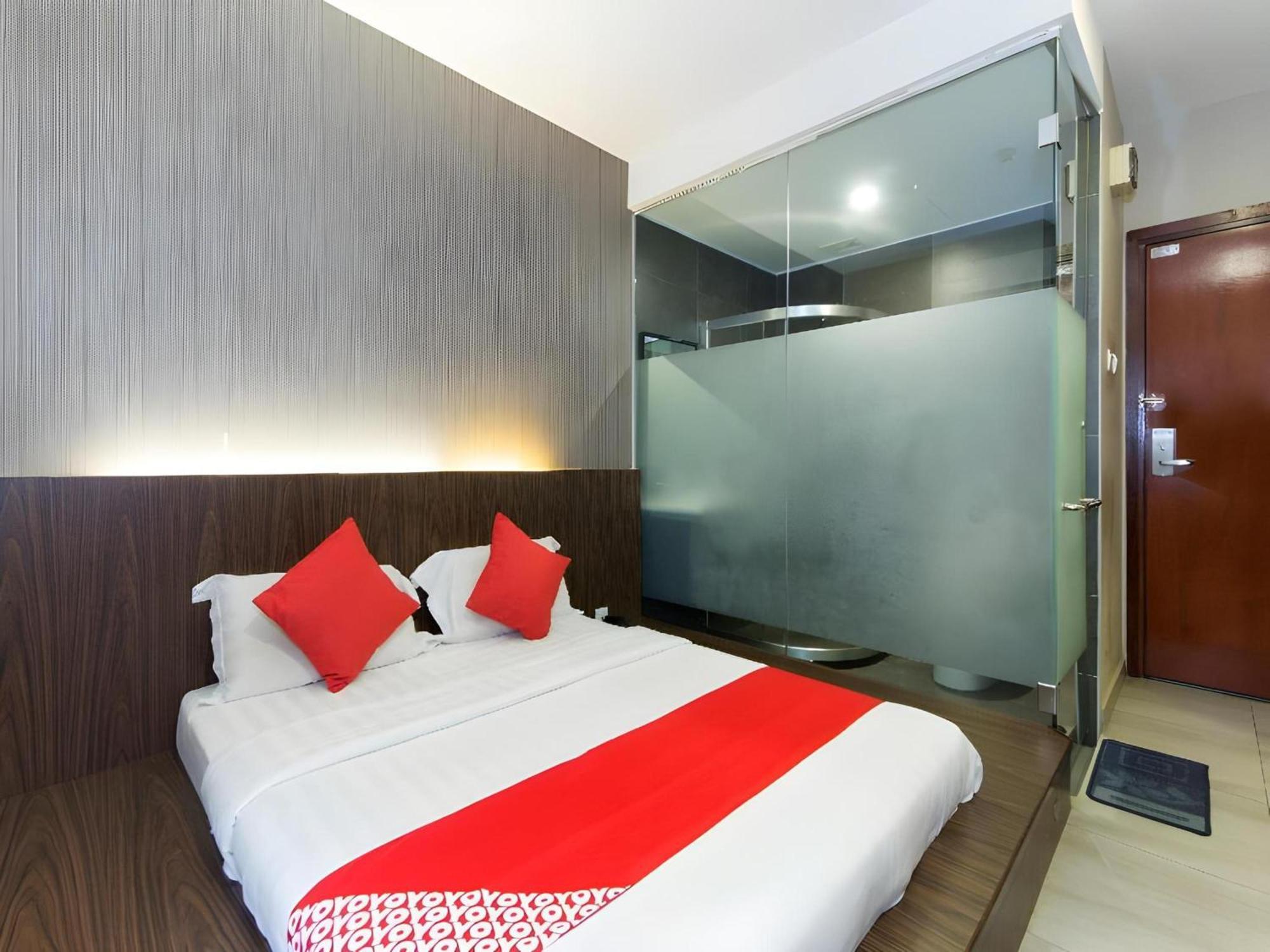 OYO 340 Comfort Hotel Kampong Batu Belah Eksteriør bilde