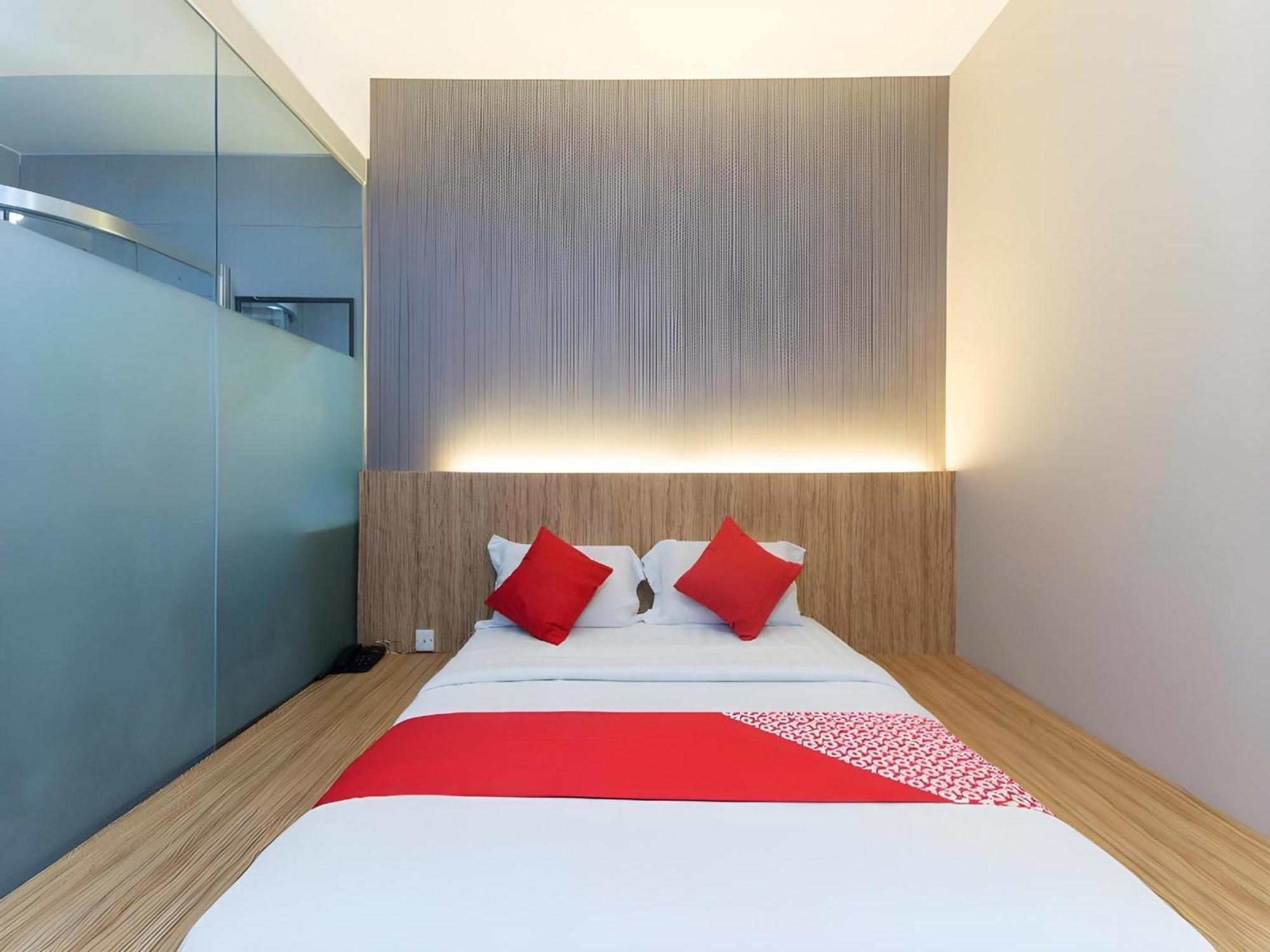 OYO 340 Comfort Hotel Kampong Batu Belah Eksteriør bilde