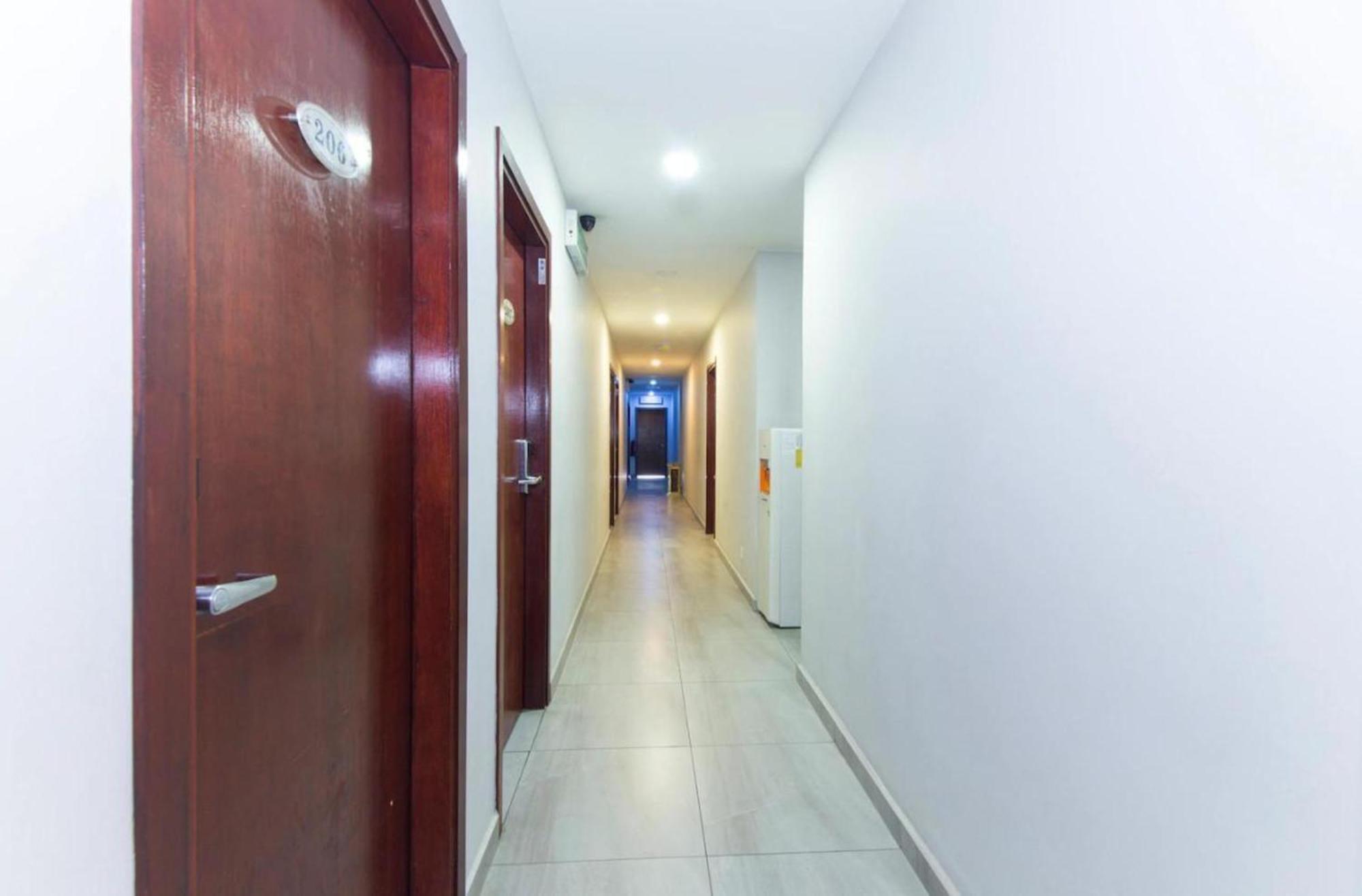 OYO 340 Comfort Hotel Kampong Batu Belah Eksteriør bilde