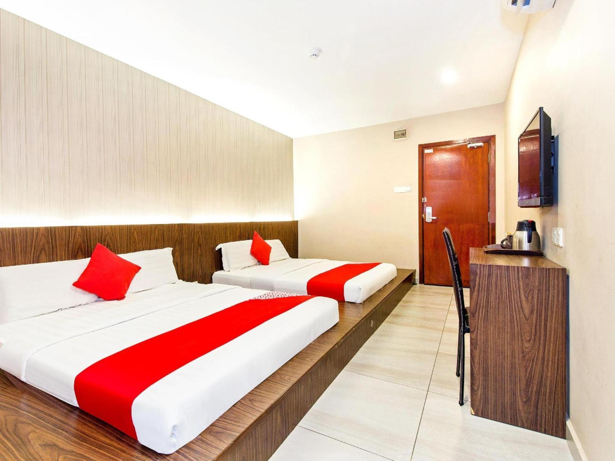 OYO 340 Comfort Hotel Kampong Batu Belah Eksteriør bilde
