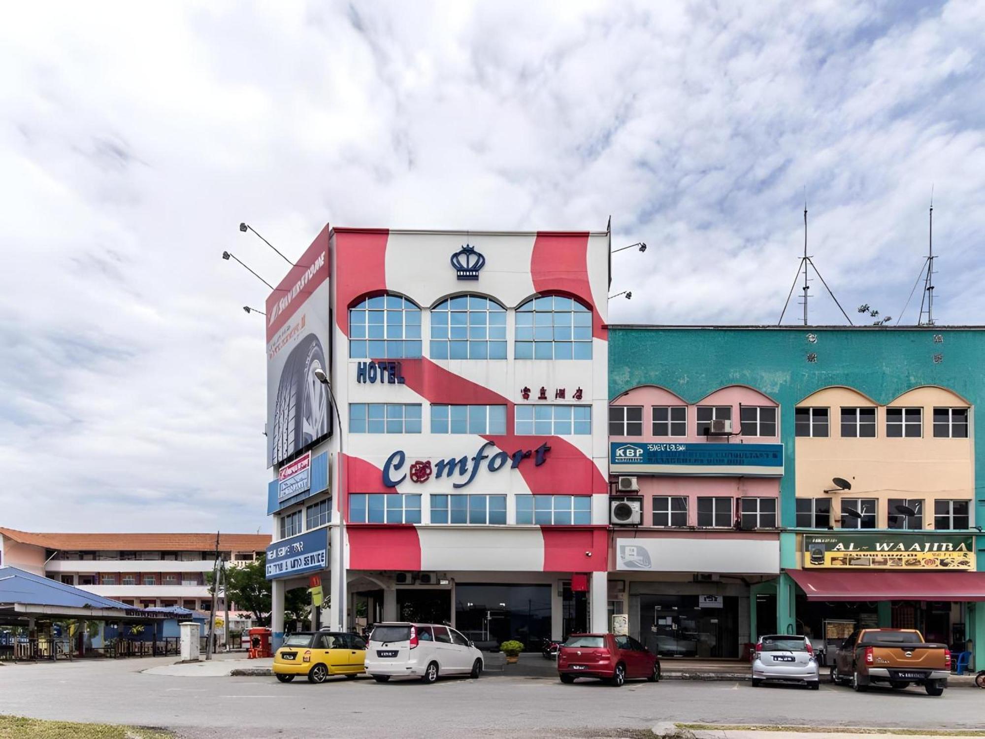 OYO 340 Comfort Hotel Kampong Batu Belah Eksteriør bilde