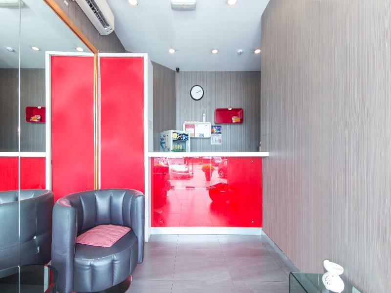 OYO 340 Comfort Hotel Kampong Batu Belah Eksteriør bilde