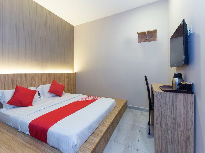 OYO 340 Comfort Hotel Kampong Batu Belah Eksteriør bilde